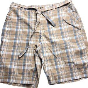 NWT Shorts Size 16 LONG Tan & Blue Plaid Stretch Belted St John’s Bay 34” Waist